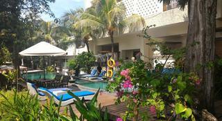 Apartemen Marbella Pool *